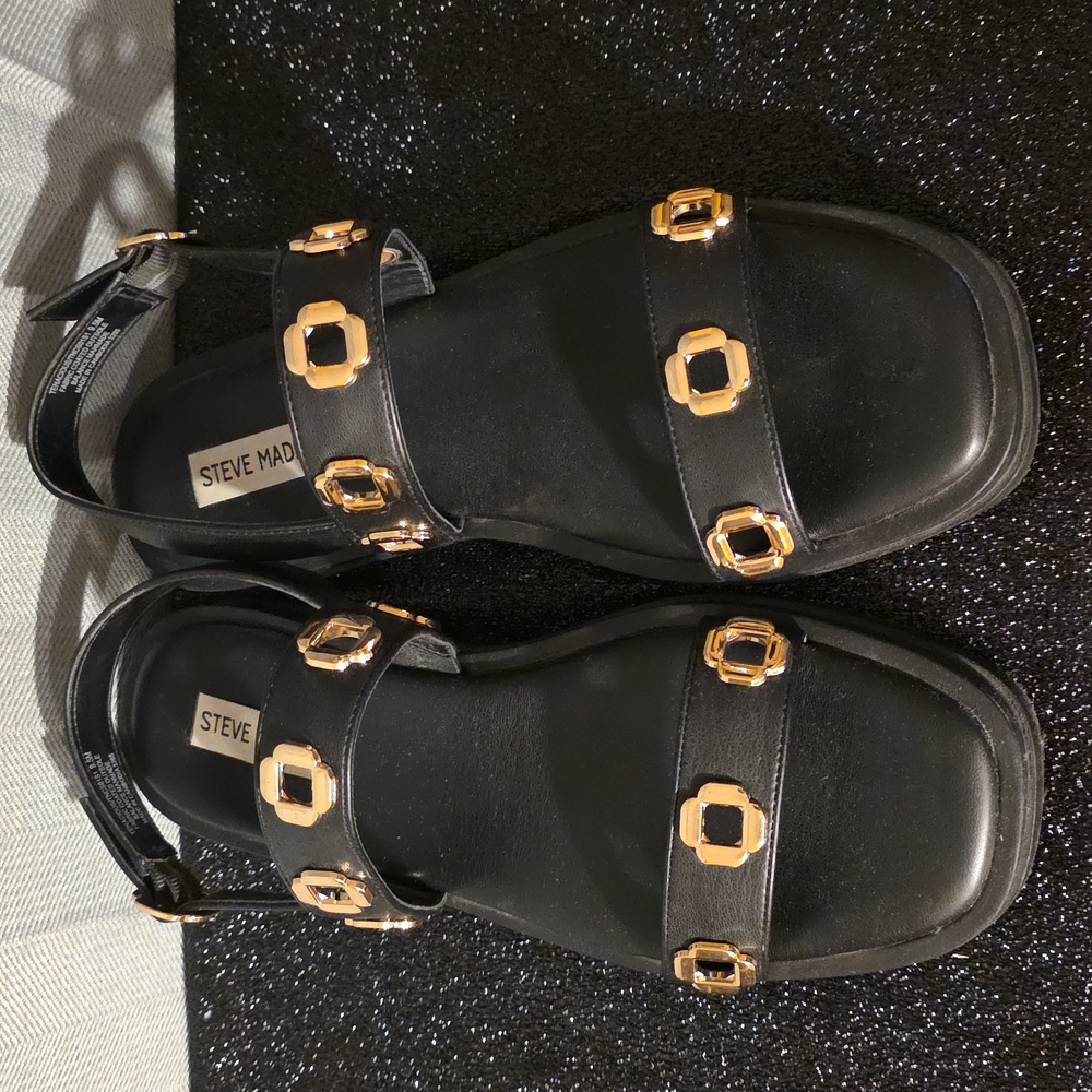 Steve Madden Sandals